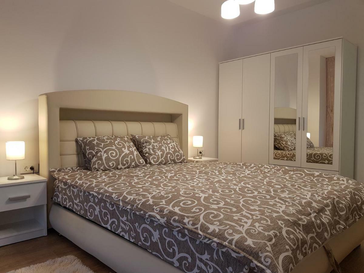 Apartament Monadin 3 브라쇼브 외부 사진